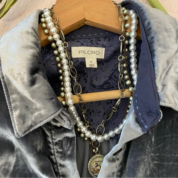Pilcro Velvet Shirt in Silver Gray-Blue 💠 LIKE NEW Button Down - Picture 3 of 12
